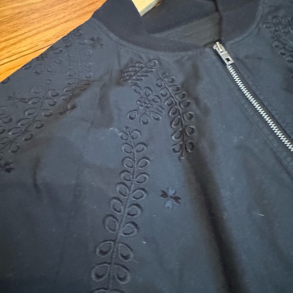 Black eyelet zipper jacket - Picture 2 of 6